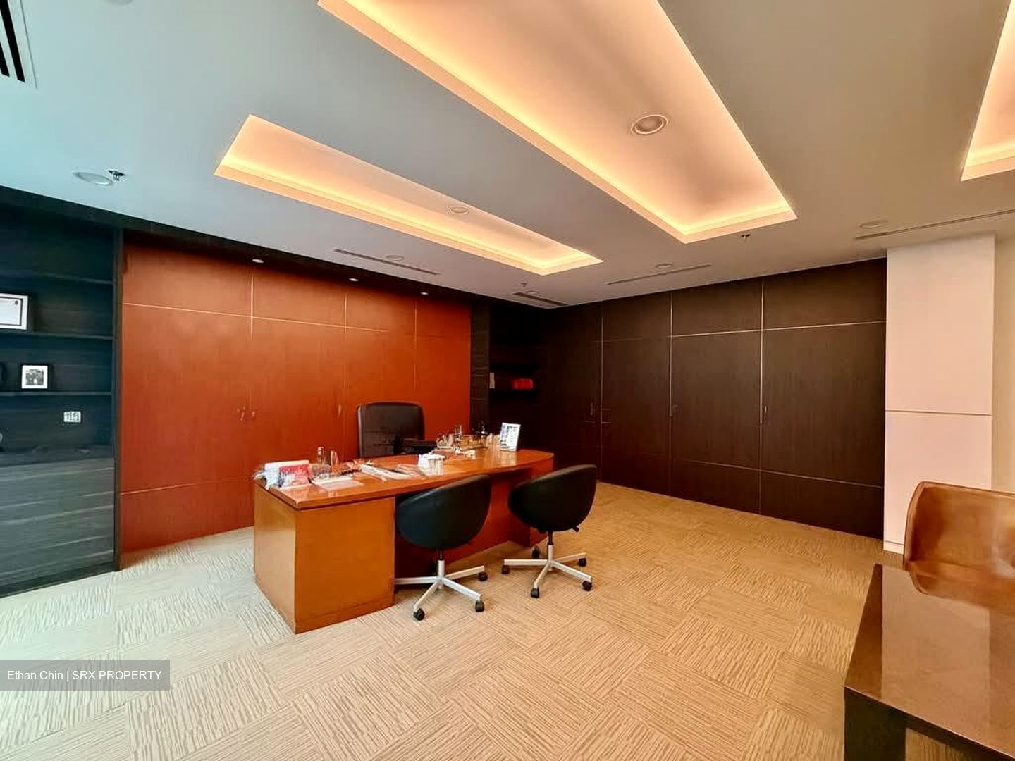 Sunshine Plaza (D7), Office #567965231